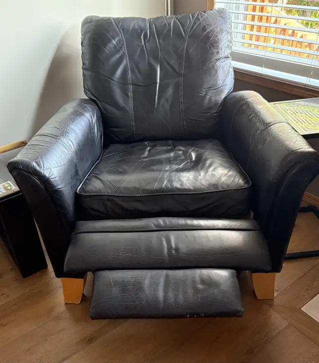 black leather recliner 