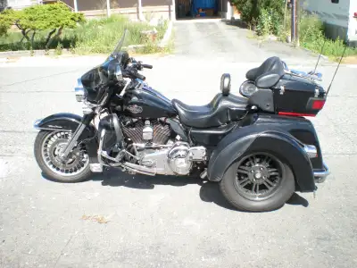 New mechanical reverse ,New air ride rear shocks with legends lift, New rear brake pads, New front r...