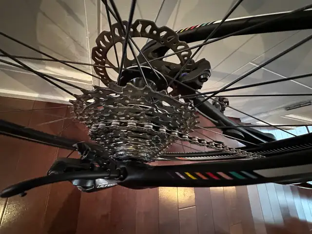 Road bike - women XS Giant/LIV Avail 3i in Road in Ottawa - Image 5