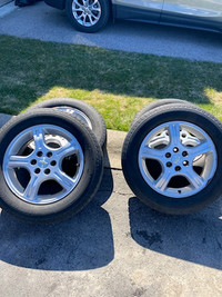 Chev Uplander Alloy wheels with tires