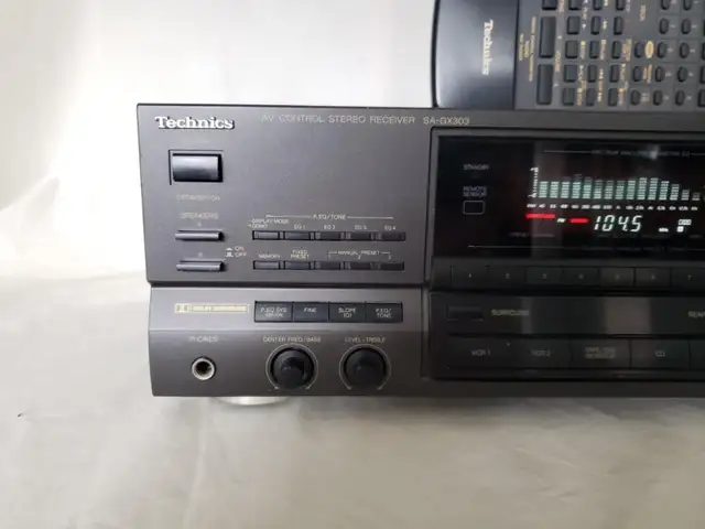 Technics SA-GX303 A/V Receiver with Remote in Stereo Systems & Home Theatre in City of Toronto - Image 3