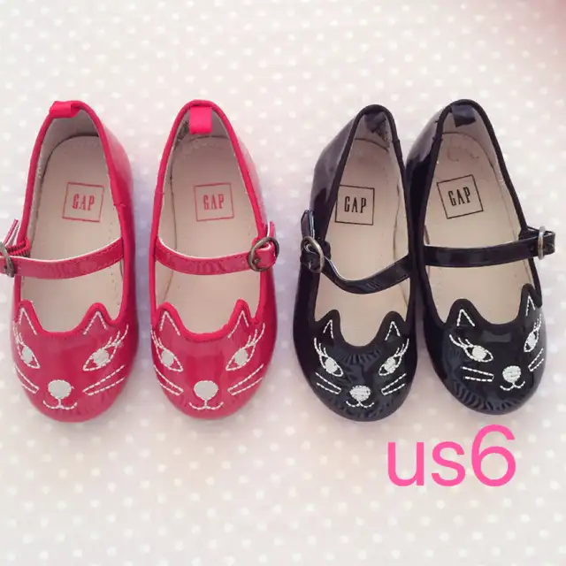 girls size 5-8 shoes in Kids & Youth in Markham / York Region - Image 3