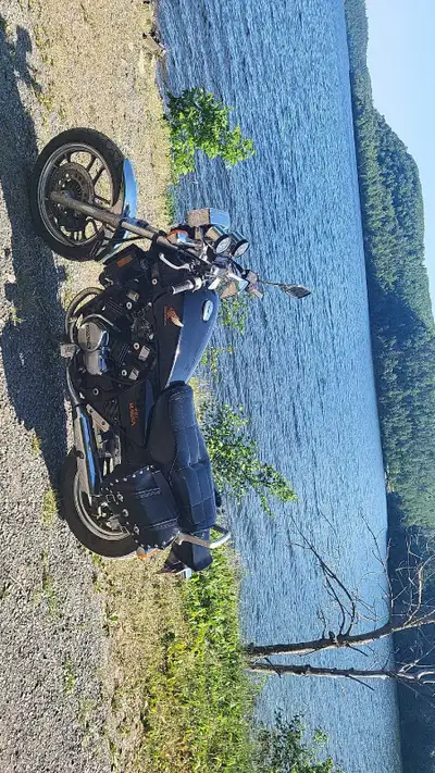 1984 honda magna vf30 500cc runs great and was safetyed in middle of the summer 1000 non negotiable