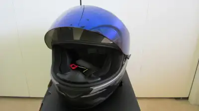 Selling my full face XS Scorpion EXO-R410 motorcycle helmet. It's in excellent condition and never b...