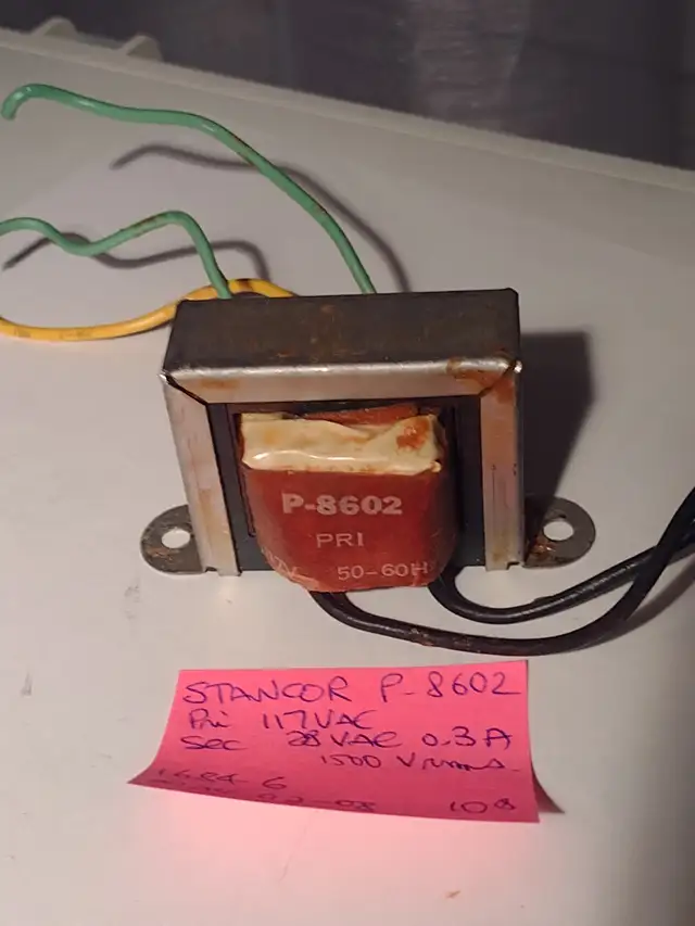 TRANSFORMATEUR STANCOR P-8602 PRI 117VAC SEC 28VAC 0.3A in Electrical in Laval / North Shore - Image 2