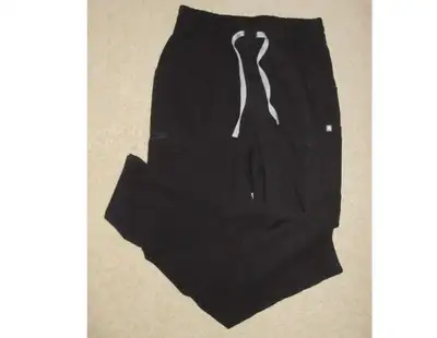 FIGS… High Waist SCRUB PANTS… BLACK…Size M, View more