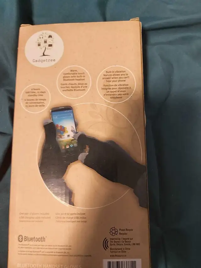 blue tooth handset gloves  in Speakers in Dartmouth - Image 3