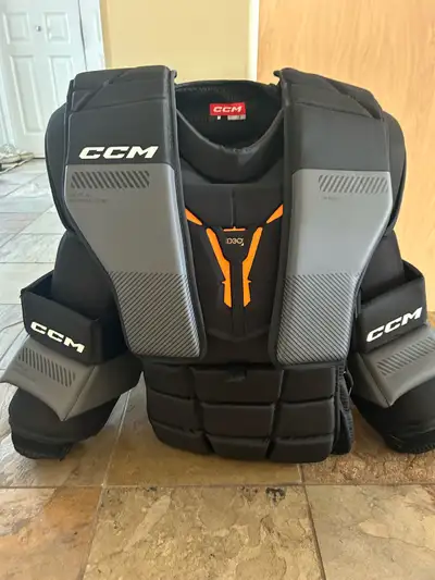 CCM PRO SPEC GOALIE CHEST PROTECTOR HARDLY WORN, View more