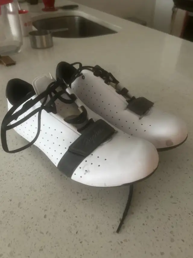 Rapha classic cycling shoes size 8.563654758964867120