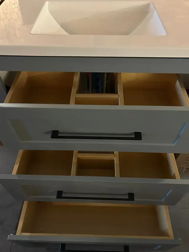 30” Bathroom Vanity with Cultured Marble Top – BRAND NEW in Cabinets & Countertops in Oakville / Halton Region - Image 7