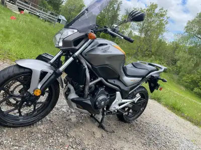 Never had any problems, consistent oil changes, only ever used premium gas. I have one spare tire as...