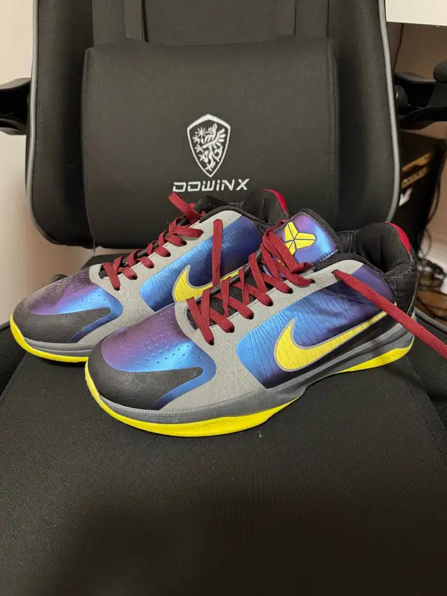 Nike Kobe 4 (UA) in Men's Shoes in City of Toronto - Image 3