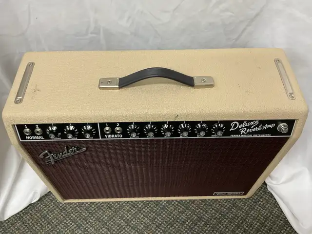 FENDER TONE MASTER DELUXE REVERB AMP in Amps & Pedals in North Bay - Image 3