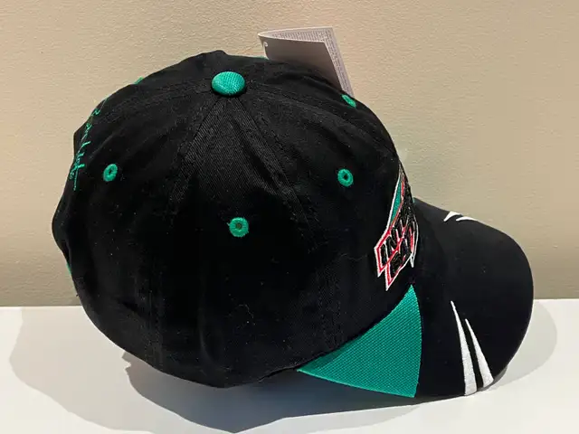 New Bobby Labonte #18 Interstate Batteries NASCAR Hat Chase NWT65151223418498121