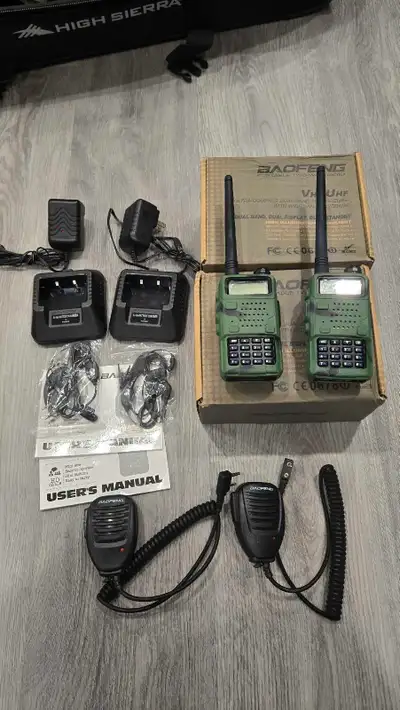 A pair of 2 original Baofeng UV-5R Walkie Talkie Radios in like brand new condition. Comes with all...