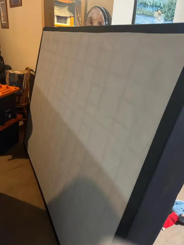 mattress & box spring in Beds & Mattresses in Ottawa - Image 5