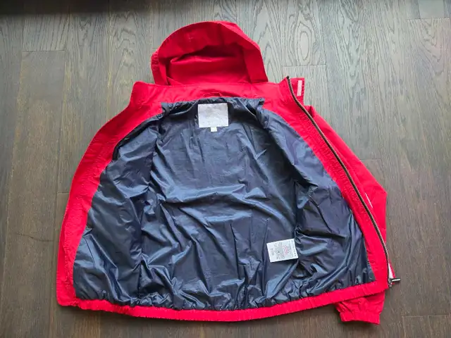 Authentic Burberry Jacket 14Y in Kids & Youth in Ottawa - Image 5