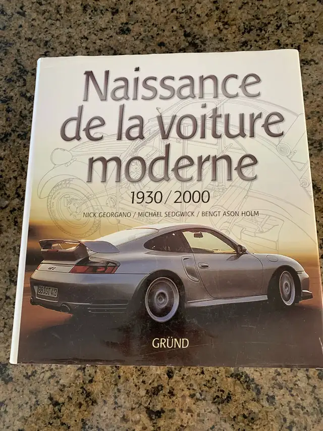 VOLUME SUR AUTOMOBILE /  CAR BOOK in Textbooks in Laval / North Shore - Image 2