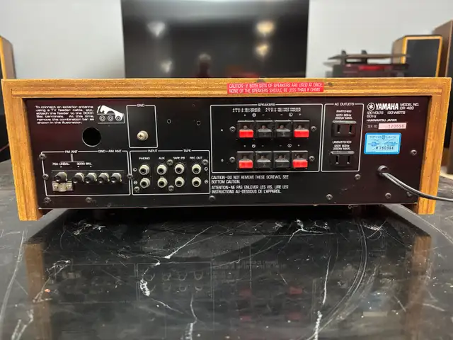 Vintage Yamaha Stereo Receiver  in Stereo Systems & Home Theatre in Kitchener / Waterloo - Image 4
