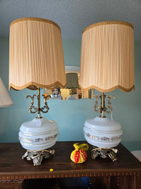 VINTAGE TABLE & SWAG LAMPS