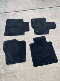 FS: 2023 Ford F150 Lariat factory carpet floor mats