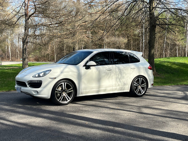  2012 Porsche Cayenne S in Cars & Trucks in Mississauga / Peel Region - Image 4