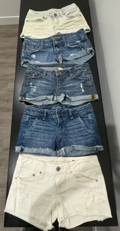 16 pour 20$ American eagle H&M Garage ,etc Women Femme ou ados, View more