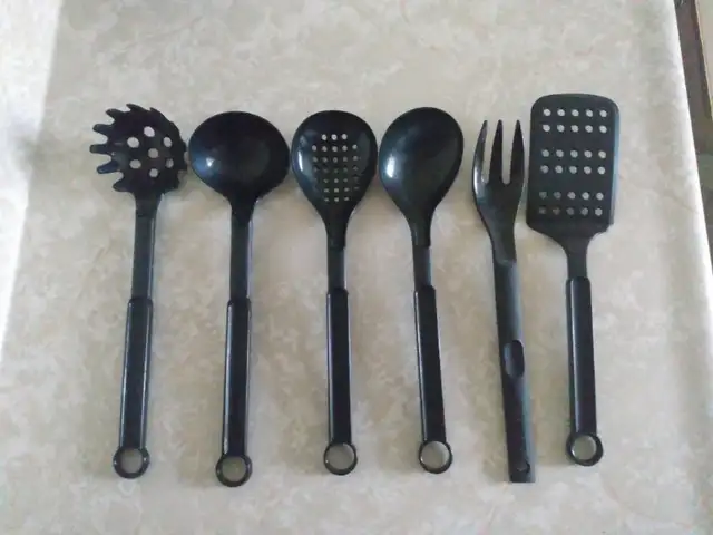 6-piece Set of Cooking Utensils in Kitchen & Dining Wares in Mississauga / Peel Region - Image 2
