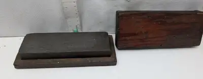 VINTAGE SOLID HONING STONE IN WOOD CASE - MANY YEARS LEFT IN IT!, View more