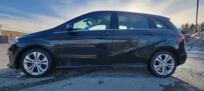 Mercedes-Benz B250 2016 4MATIC – Aucun accident – 1 propriétaire – Très propre Je mets en vente ma M...