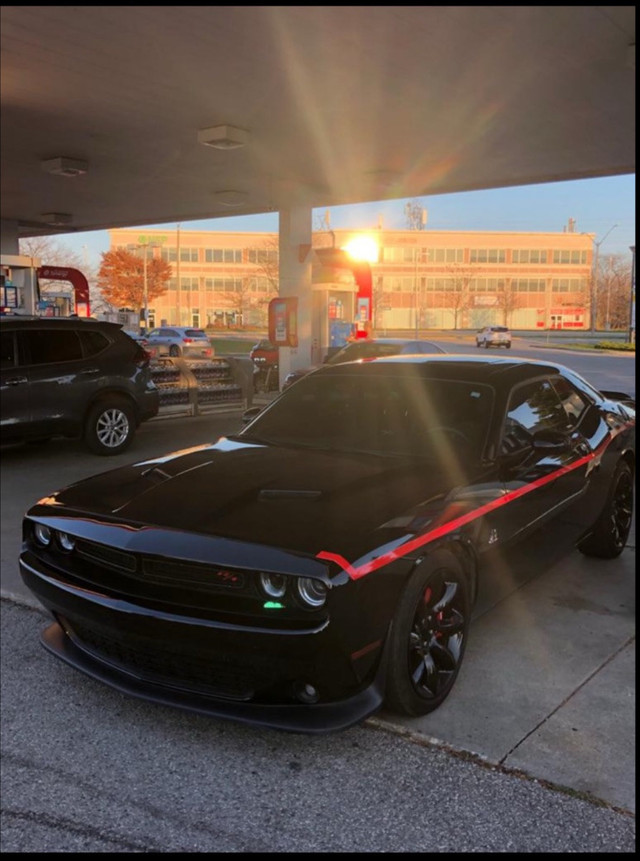 2015 Challenger RT Scat Pack 6.4L engine in Cars & Trucks in Hamilton - Image 2