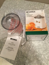 AVAILABLE - NEW KENMORE ELECTRIC JUICER