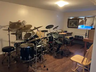 All kinds of drums , cymbals etc., View more