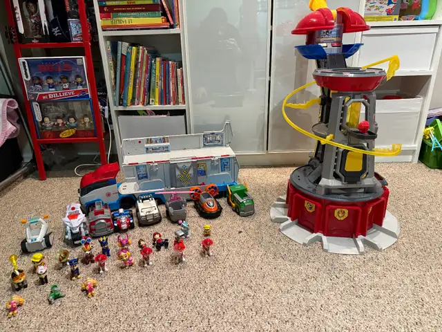 Paw Patrol Bundle 200$64612065222273124