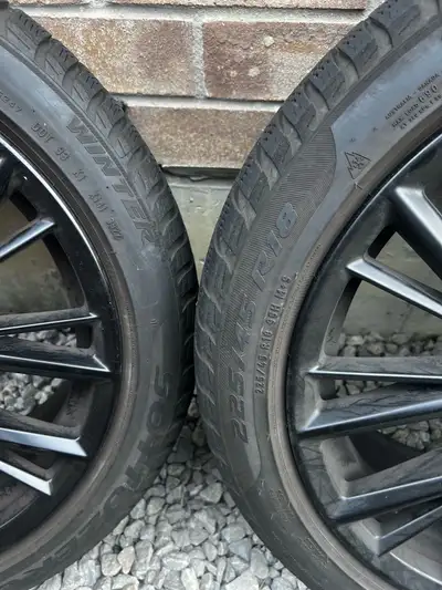 Pirelli Sottozero3 Run Flat Winter Tires and original 18 inch BMW 2 / 3 / 4 Series "Style 796M" Matt...