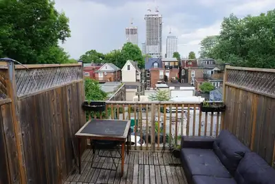 1 Bed 1 Private Washroom Townhouse