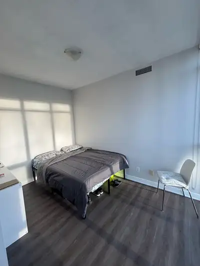 private room for rent - Downtown Toronto
