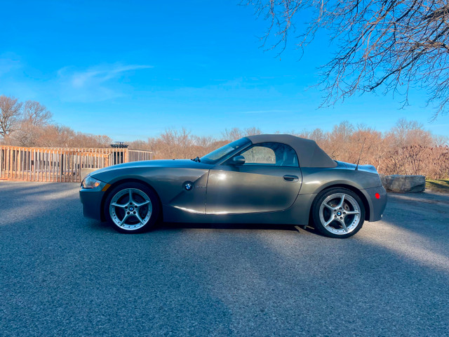BMW Z4 si in Cars & Trucks in Oshawa / Durham Region