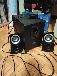 Logitech Z313 speakers