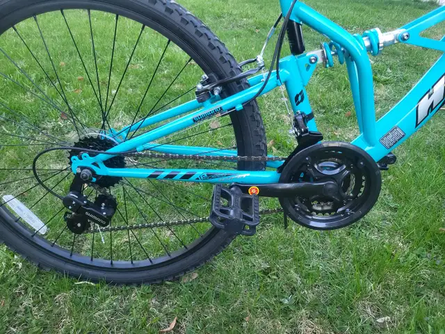 Vélo montagne 26" Hyper Swift / Hyper Swift 26" Mountain Bike in Mountain in City of Montréal - Image 4