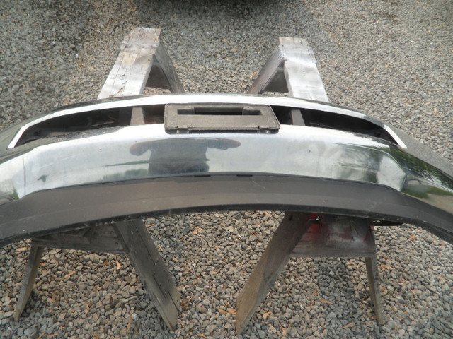 BUMPER  2019 FORD F550 front bumper in Auto Body Parts in St. Catharines - Image 2