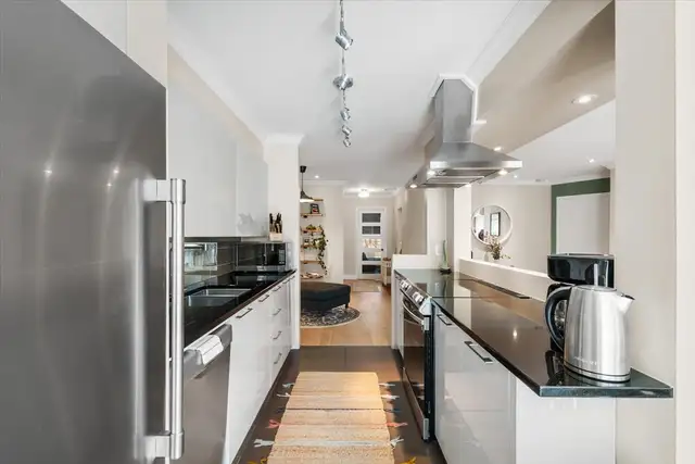 Condo for Sale in Île-des-Soeurs in Condos for Sale in City of Montréal - Image 7