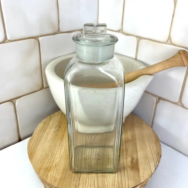 Vintage Apothecary Glass Jar Candy Drug Pharmacy Medicine in Home Décor & Accents in Markham / York Region - Image 2