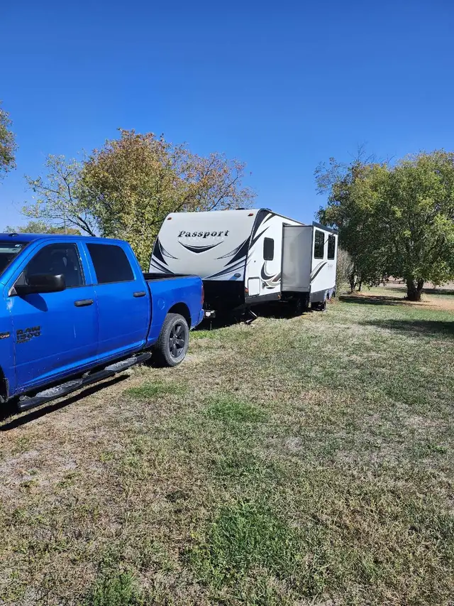 Passport 32' Travel Trailer in Travel Trailers & Campers in Kingston - Image 3