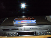 DVD / VCR Combos
