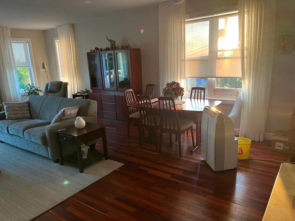 Beautiful 2 Bedroom 2 bath Apt Available Gananoque Dec 1 5