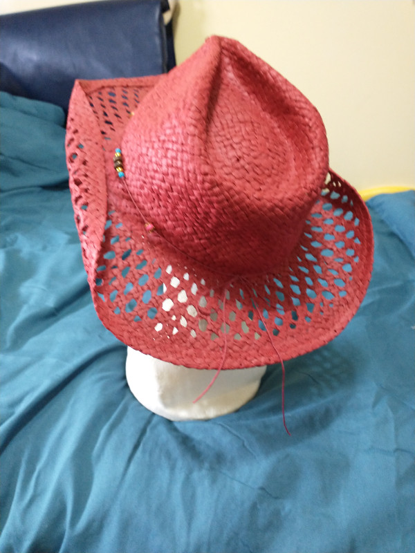 very nice ladies red western hat for sale in Women's - Tops & Outerwear in Cape Breton - Image 2