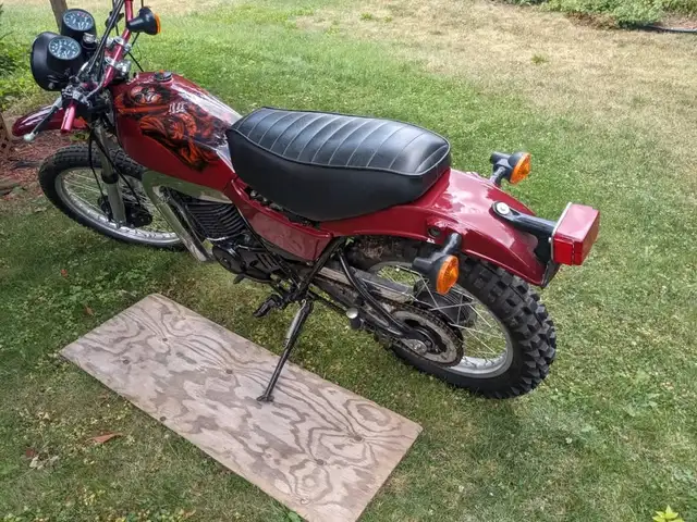 1977 Yamaha DT400 Motorcycle   PLEASE READ AD in Street, Cruisers & Choppers in Kitchener / Waterloo - Image 3