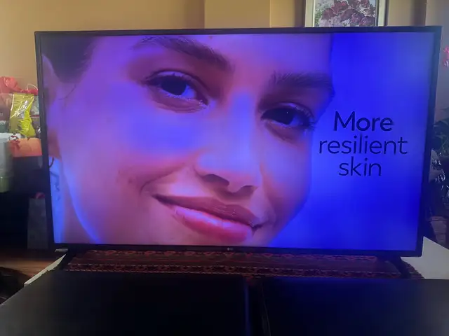 LG 55UJ6300 Smart 4K UHD LED TV in TVs in City of Toronto - Image 2