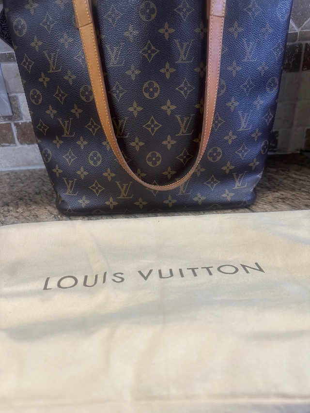 LV authentic bag  in Women's - Bags & Wallets in Oshawa / Durham Region - Image 2